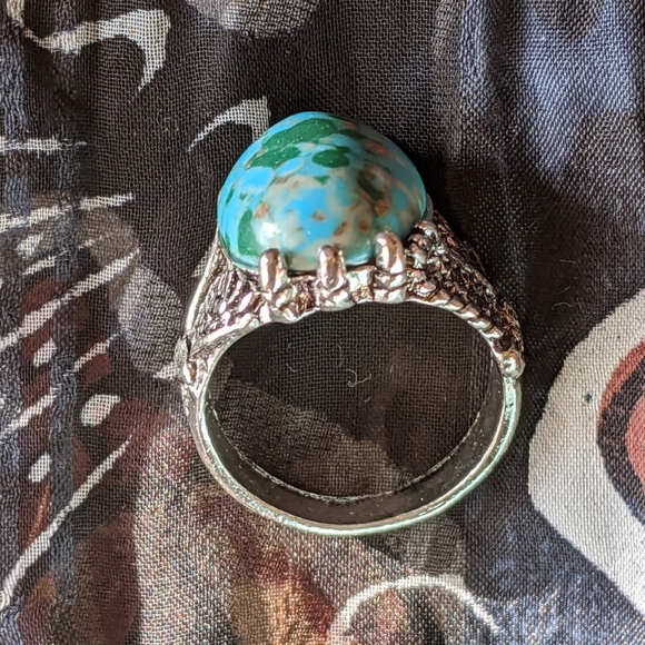 Stone 🎉HP🎉Turquoise Ring - Picture 3 of 8
